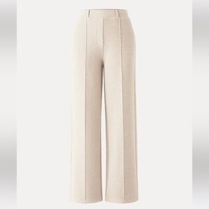 NWT $75 VIRAL OGL FuzzLuxe
High Waisted Straight Leg Pull On Pant